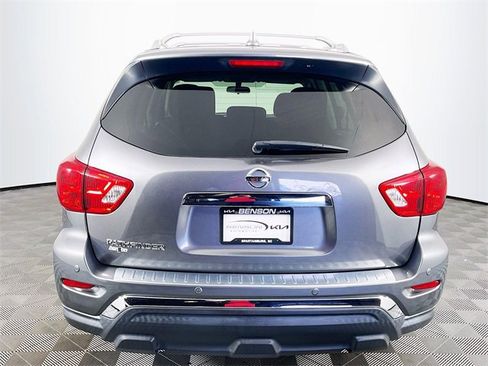 Used 2020 Nissan Pathfinder S image 7
