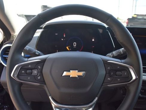 New 2026 Chevrolet Trax LT w/ LT Convenience Package FWD image 26
