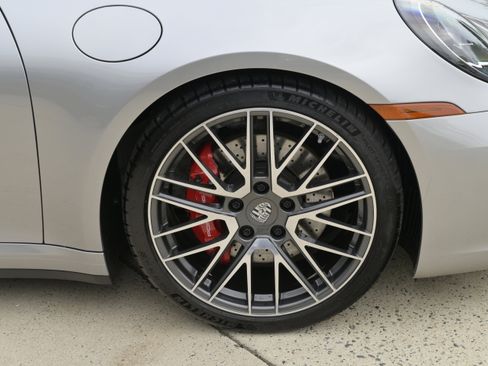 Used 2024 Porsche 911 Carrera S image 12