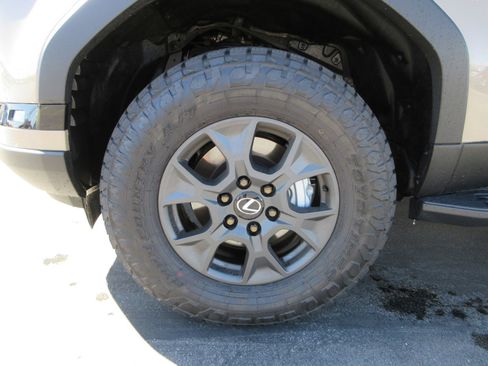 Used 2026 Lexus GX 550 550 Overtrail+ w/ Accessory Package (CT) image 19