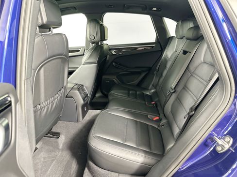 Certified 2025 Porsche Macan image 26