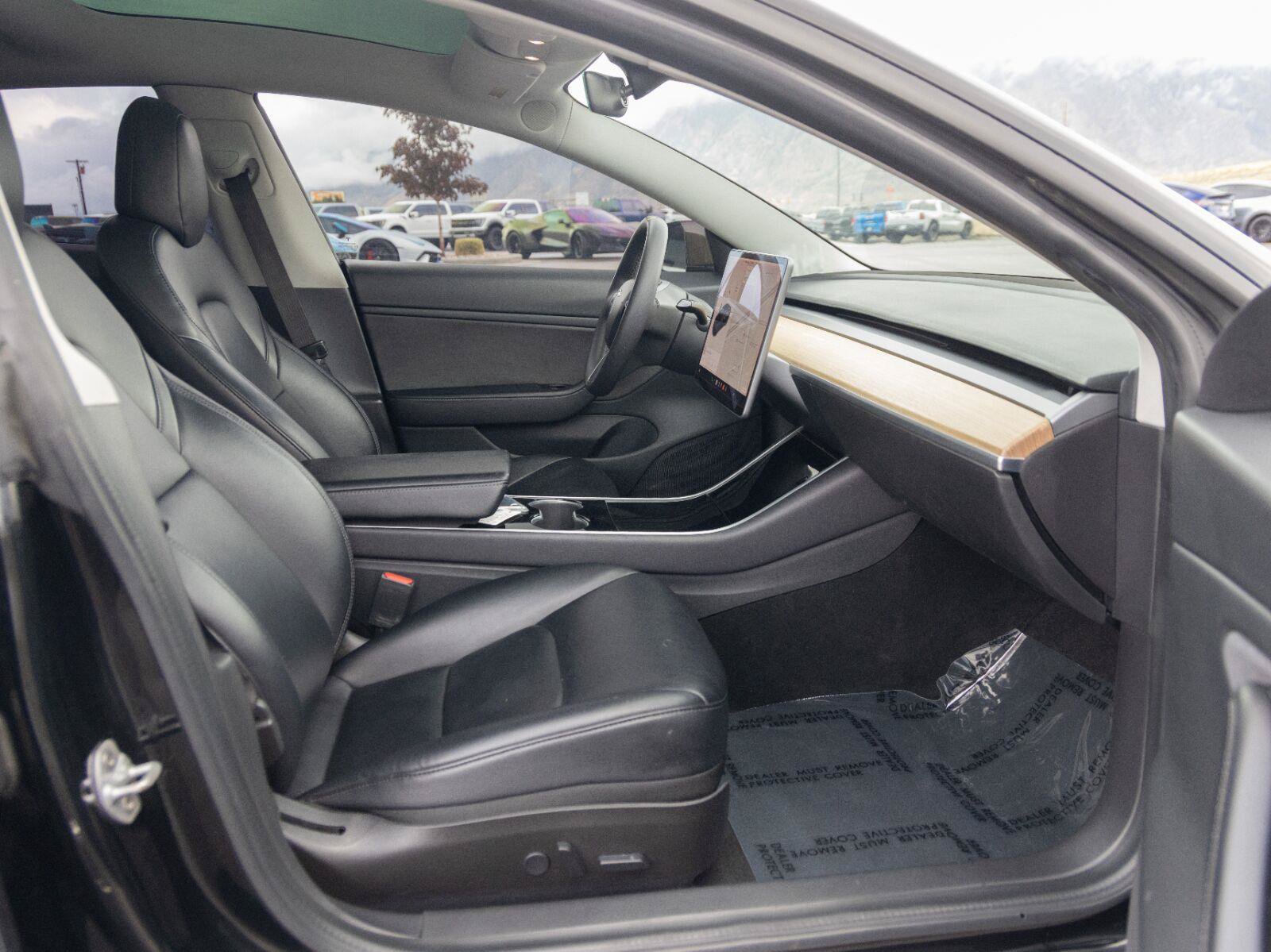 Used 2020 Tesla Model 3 Performance AWD/4WD image 23