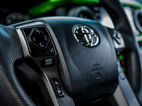 Used 2023 Toyota Tacoma TRD Off-Road image 25