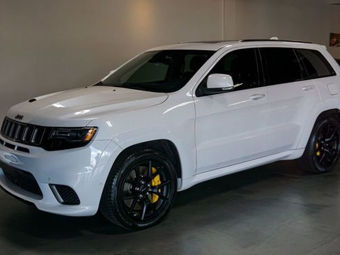 Used 2018 Jeep Grand Cherokee Trackhawk w/ Trailer Tow Group IV image 5