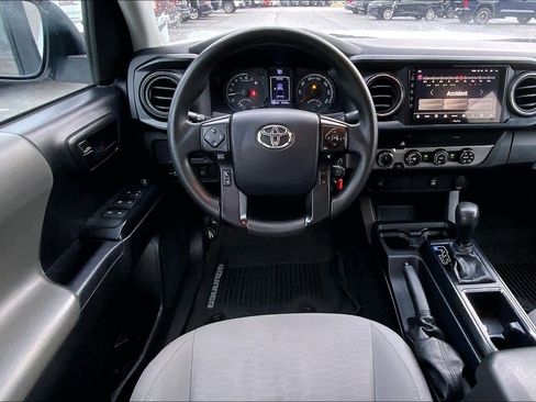 Used 2019 Toyota Tacoma SR AWD/4WD image 6