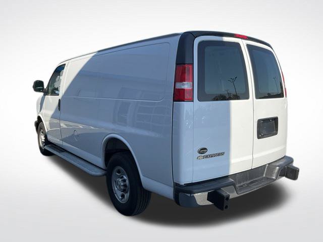 Used 2025 Chevrolet Express 2500 w/ Driver Convenience Package RWD image 18