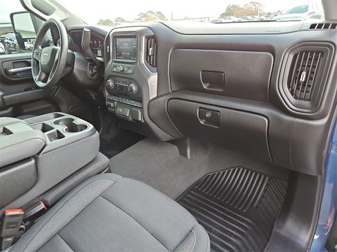 Certified 2025 Chevrolet Silverado 2500 Custom w/ Custom Value Package image 28