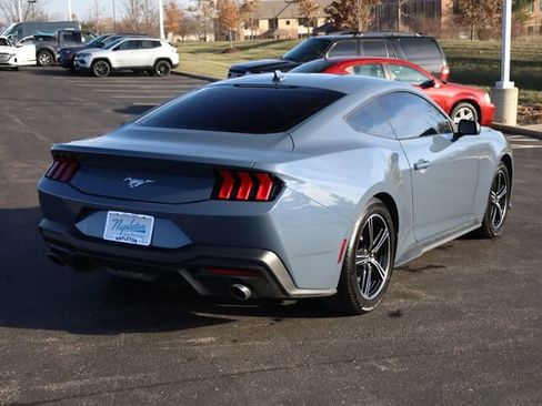 Used 2024 Ford Mustang Coupe image 5