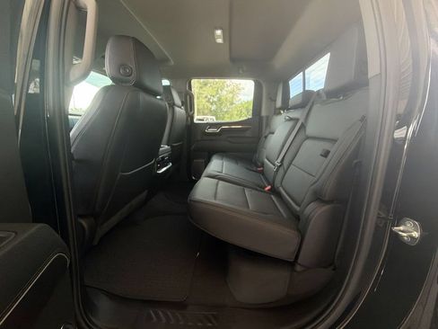 Used 2024 GMC Sierra 1500 Denali w/ Technology Package AWD/4WD image 16