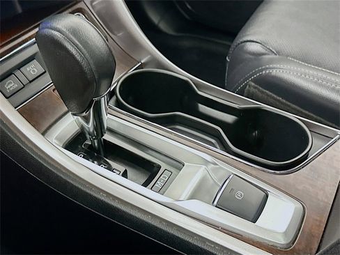 Used 2021 Subaru Ascent Touring w/ Popular Package #2A image 29