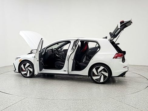 Used 2022 Volkswagen GTI SE FWD image 12