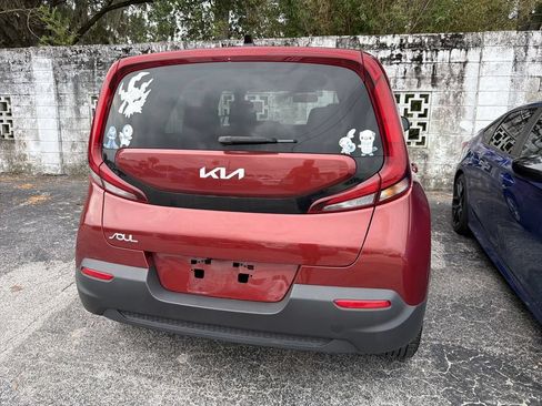 Used 2022 Kia Soul LX FWD image 12
