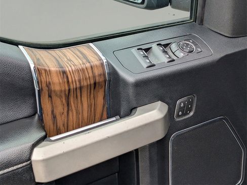 Used 2019 Ford F150 Lariat w/ Equipment Group 502A Luxury image 16