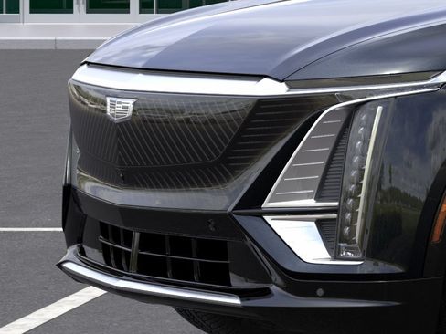 New 2027 Cadillac Lyriq Luxury RWD image 13