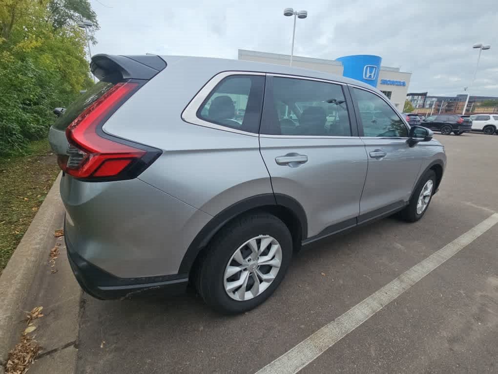 Used 2024 Honda CR-V LX image 4