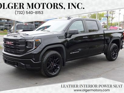 Used 2023 GMC Sierra 1500 Pro w/ Graphite Edition