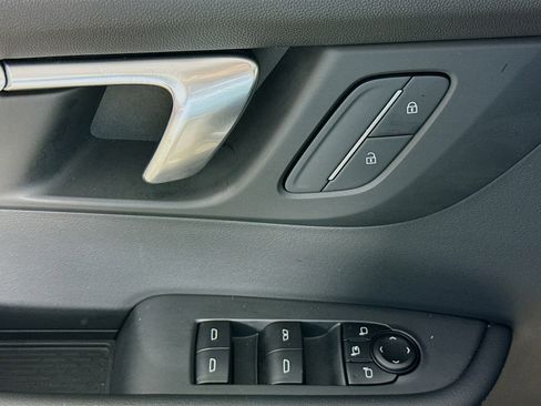 Used 2025 Buick Enclave Preferred image 21