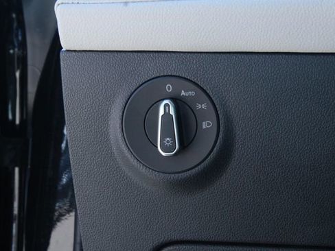 New 2025 Volkswagen Taos S image 16