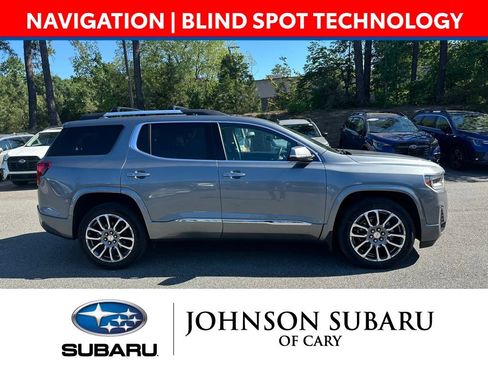 Used 2021 GMC Acadia Denali w/ Denali Technology Package FWD image 3