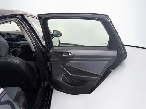 Used 2025 Volkswagen Jetta SE FWD image 30