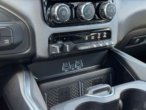 Used 2025 RAM 2500 Big Horn AWD/4WD image 16