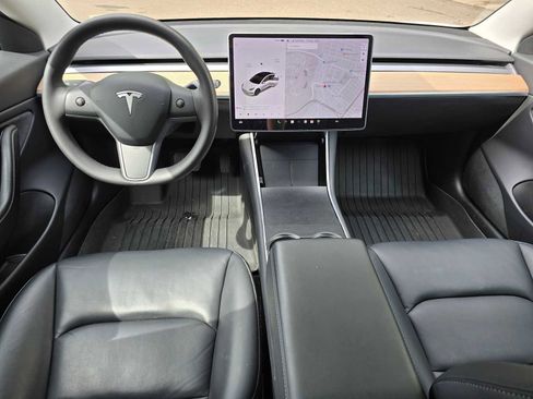 Used 2020 Tesla Model 3 Long Range image 18