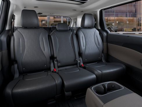 New 2026 Kia Carnival SX FWD image 16