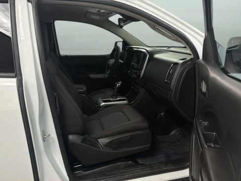 Used 2022 Chevrolet Colorado LT w/ Fleet Safety Package RWD image 21