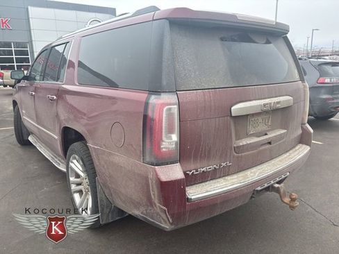 Used 2016 GMC Yukon XL Denali image 8