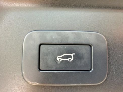 Used 2024 Land Rover Range Rover Velar S AWD/4WD image 30