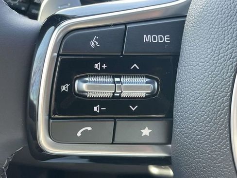 New 2026 Kia Carnival LXS image 30