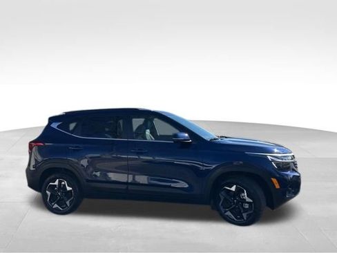 Used 2026 Kia Seltos EX image 5
