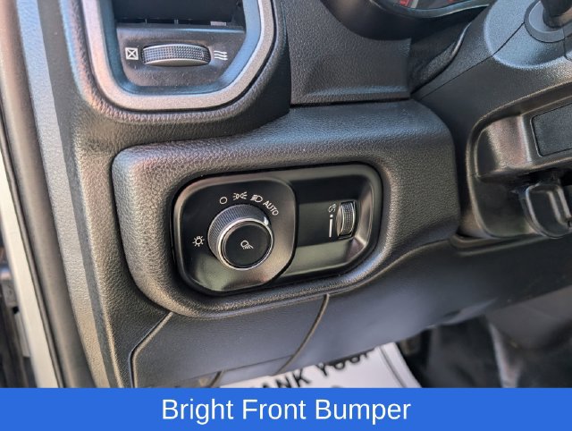 Used 2024 RAM 3500 Tradesman w/ Chrome Appearance Group AWD/4WD image 14