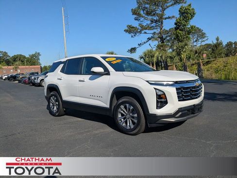 Used 2025 Chevrolet Equinox LT AWD/4WD image 1
