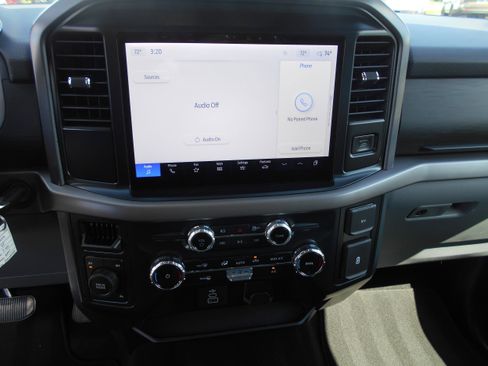 Used 2025 Ford F150 XLT w/ Equipment Group 301A Standard AWD/4WD image 9