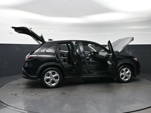 Certified 2024 Honda HR-V LX image 35
