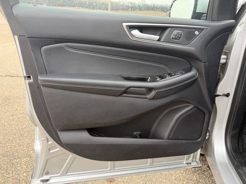 Used 2019 Ford Edge Titanium w/ Equipment Group 301A image 14