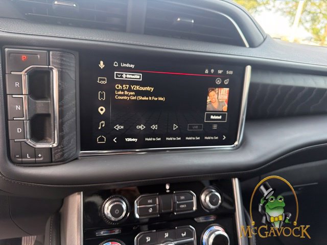 Used 2023 GMC Yukon Denali w/ Advanced Technology Package AWD/4WD image 17