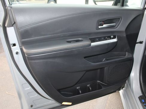 Certified 2025 Toyota Sienna XLE Woodland Edition AWD/4WD image 22
