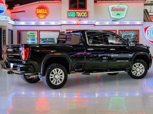 Used 2022 GMC Sierra 2500 Denali image 3