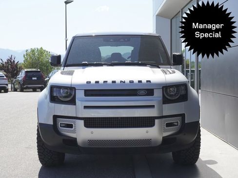 Used 2024 Land Rover Defender 110 SE AWD/4WD image 5