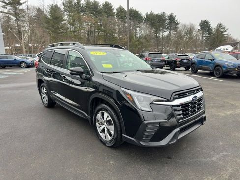 Used 2023 Subaru Ascent Premium w/ Convenience Package image 3