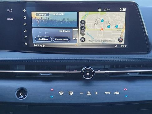 Used 2023 Nissan Ariya FWD image 27