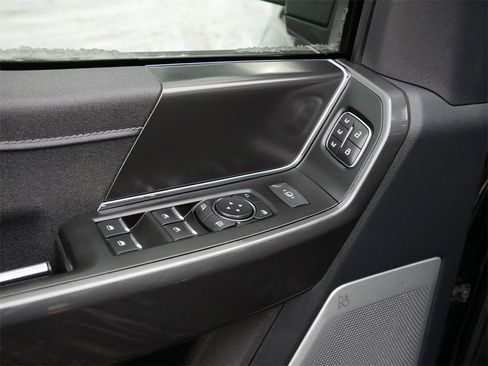 Used 2022 Ford F150 Lariat w/ Equipment Group 502A High image 16