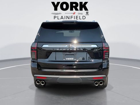Used 2024 Chevrolet Suburban High Country w/ Advanced Technology Package AWD/4WD image 6