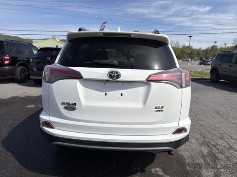Used 2017 Toyota RAV4 XLE w/ All Weather Liner Package AWD/4WD image 7