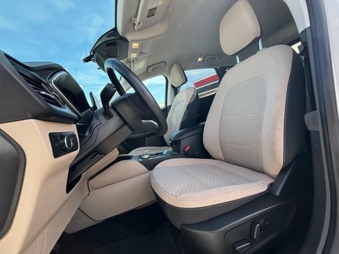 Used 2022 Ford Escape SE w/ Convenience Package FWD image 12