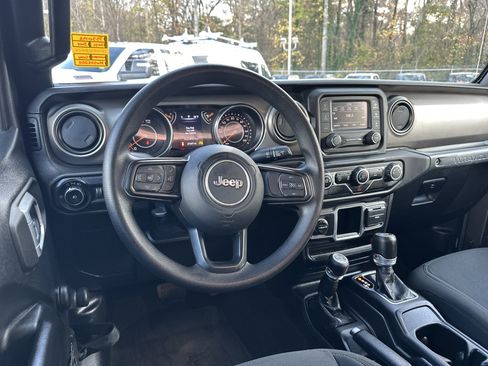 Used 2021 Jeep Wrangler Unlimited Sport image 27