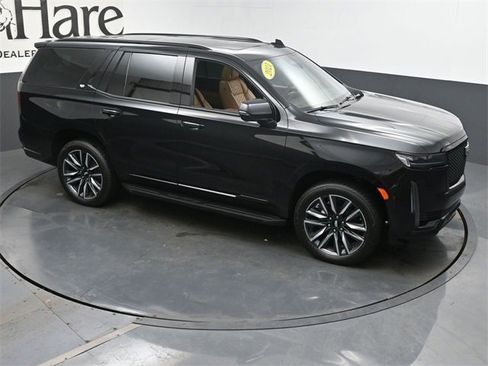 Used 2021 Cadillac Escalade Sport w/ Driver Assist Tech Package image 40