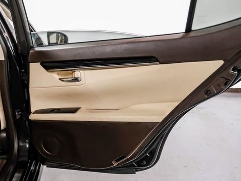 Used 2017 Lexus ES 350 w/ Accessory Package 2 FWD image 54